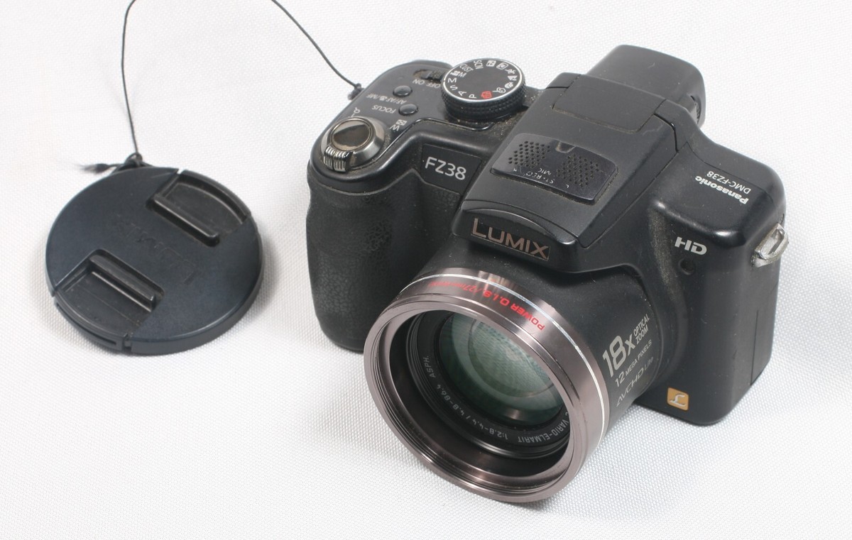 Panasonic DMX FZ38 Digital Camera 12MP 18X Optical Zoom Leica