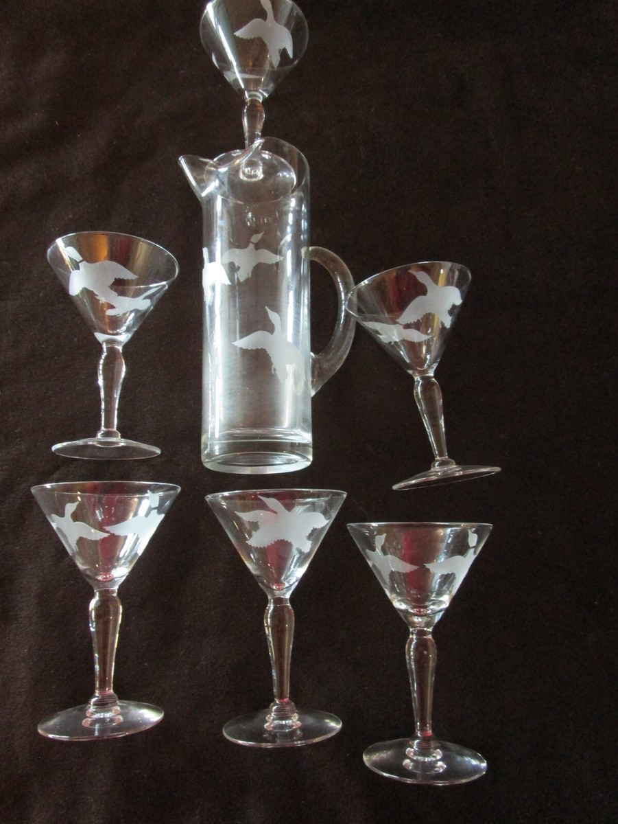 vintage Martini Cocktail glass set 8 Pc. Etched Geese 1950's