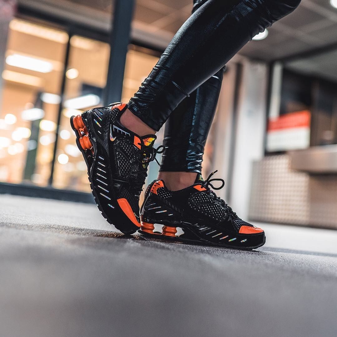 nike shox enigma hyper crimson
