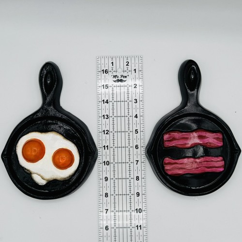 Chalkware Kitschy Egg Bacon Pan Kitchen Retro Style Wall Plaque - Picture 2 of 3