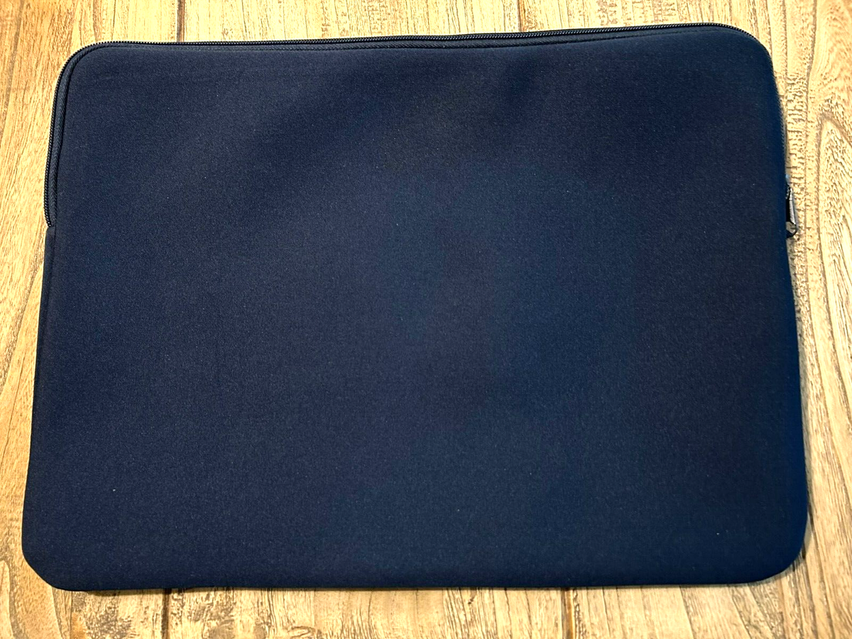 Paul & Shark Yachting Embroidered NEOPRENE LAPTOP NOTEBOOK TABLET
