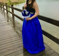 Prom Dress With Flowers!