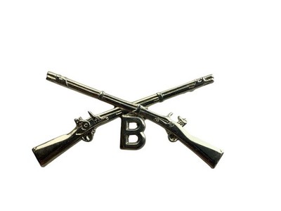 US ARMY INFANTRY CROSSED RIFLES LARGE LAPEL HAT PIN BADGE | eBay