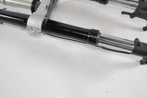 24 17-25 Suzuki GSXR 1000 GSXR1000 horquillas delanteras patas tubos árboles suspensión #0017 - Imagen 3 de 19