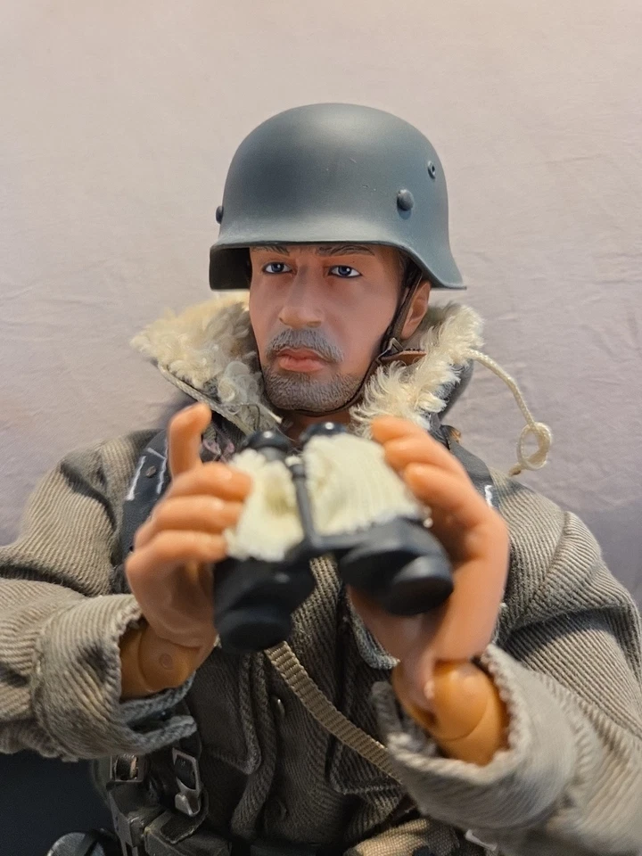 Rare, Dragon 1:6 Scale WWII German Grenadier Winter Kharkov, Metal Helmet - Image 4 of 4