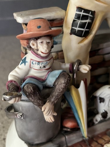 VTG Capodimonte Arturo signed Clown playing Violin figurine approx 13.5"H RARE - Picture 13 of 24