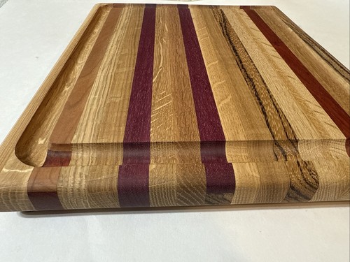 Tabla de cortar especies de madera maciza de grano borde con ranura para jugo - Imagen 12 de 15