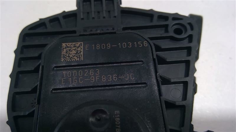 2015-2021 FORD EDGE GAS PEDAL ACCELERATOR THROTTLE SENSOR OEM E1GC-9F836-JC