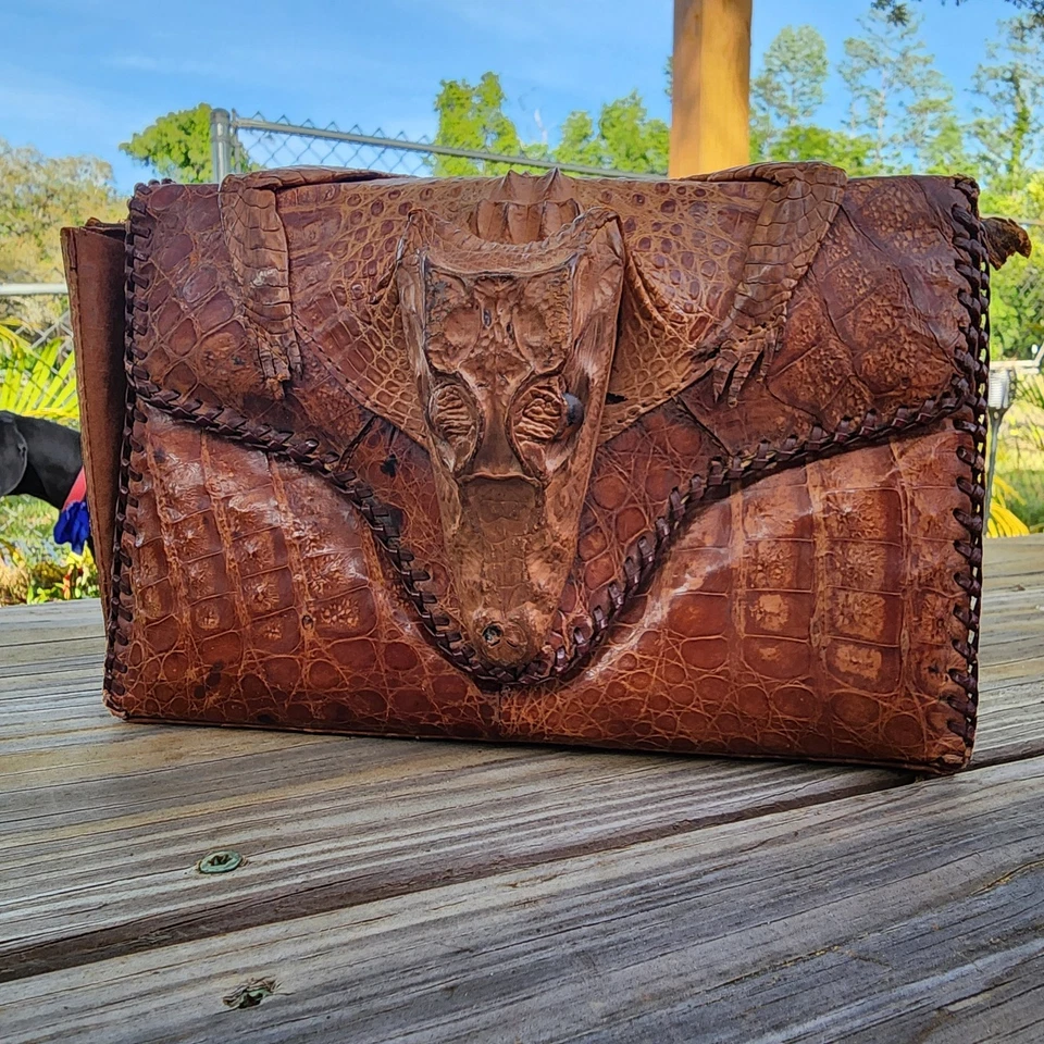 Bolso de mano vintage de cuero de cocodrilo genuino para mujer bolso sin asas cabeza pierna taxidermia Foto 2 de 4
