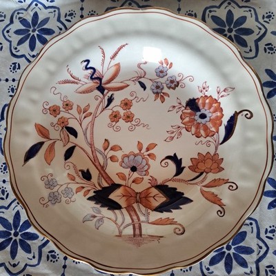 Four Salad Plates w/Scalloped Gilt Edges Booths FRESIAN A8022 