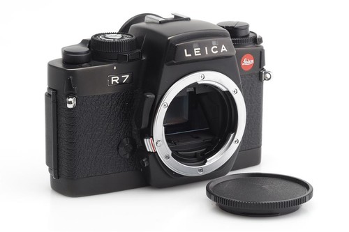 Lot 59 - A Leica R7 SLR Camera