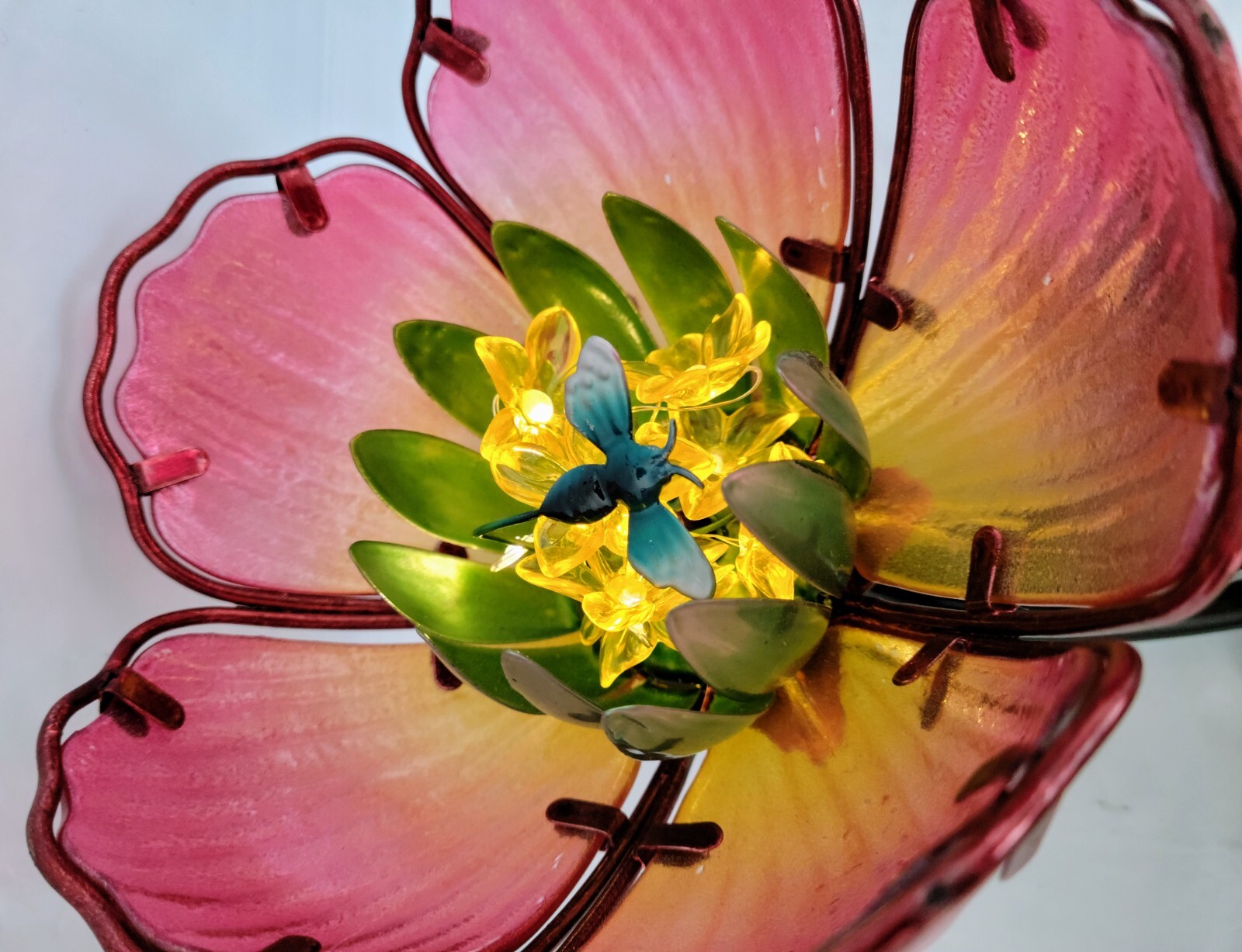 Walgreens Garden Party Solar Light Lawn Stake Pink Flower Metal Glass