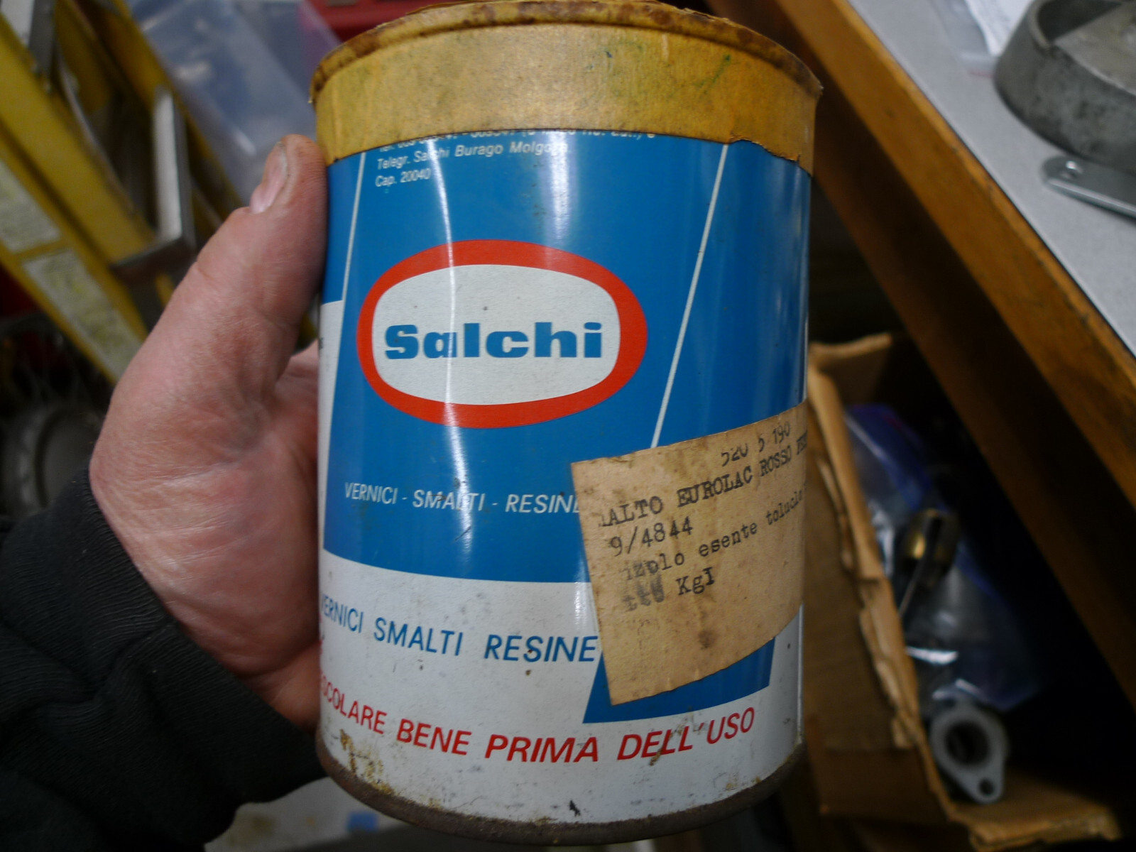 NOS FERRARI CAN OF VINTAGE RACING RED PAINT