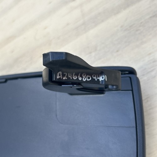 Genuine Mercedes OEM A45 CLA45 centre armrest red stitch A2466809401 - Picture 4 of 14