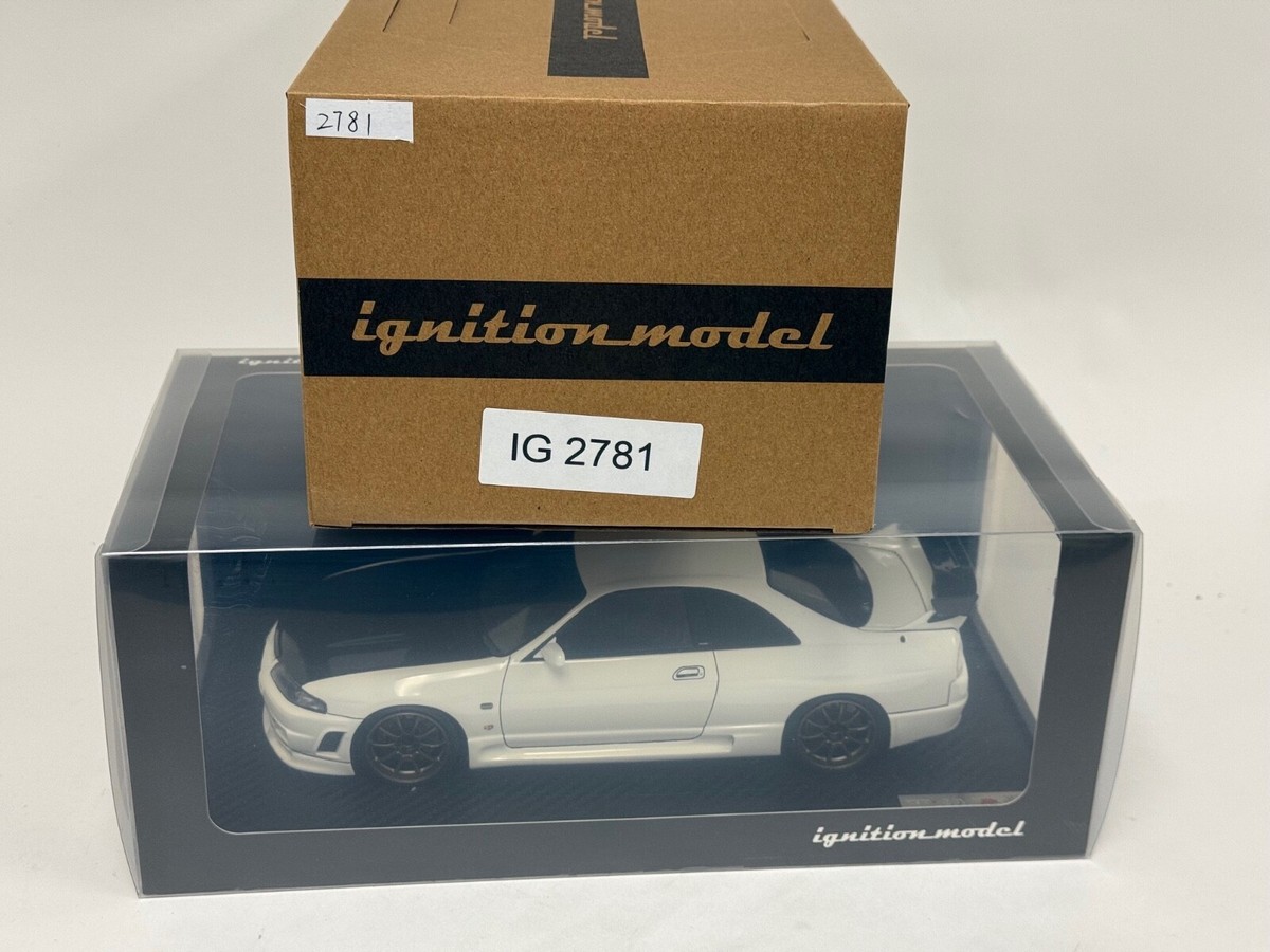 スカイライン GT-R 1/18 ignition model hqdefault.jpg