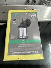 Canarm LOL336BK 9W 1 LED Integrated Wall Mount Light Lantern Fixtur 12" x 6.25"