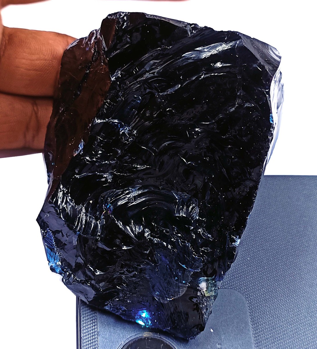 Natural Blue Tanzanite 1207 Ct Certified Rough Untreated/Unheated