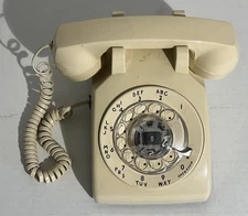 ATT Bell System 500DM Beige Rotary Dial Telephone Not Tested