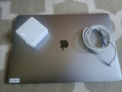 Apple MacBook Pro 16'' (1TB SSD, Intel Core i9-9880H, 2.30GHz, 32GB) Laptop -...
