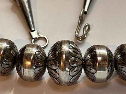 Old Pawn Navajo Sterling Silver Bench Bead Necklace Imprinted 25” 74.9 Grams - Picture 5 of 10