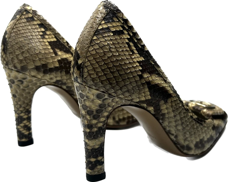 Zapatos de salón Gucci de piel de serpiente GG talla 4,5 beige logotipo de serpiente en relieve tacón alto tostado Foto 2 de 4