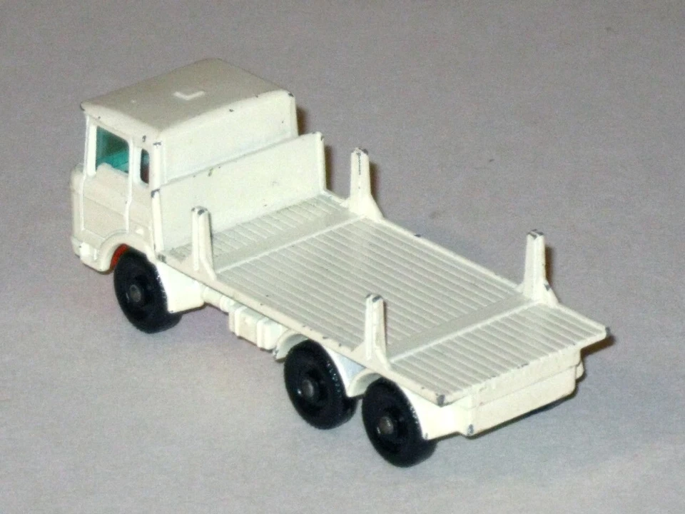 Vintage 1968 MATCHBOX Lesney No. 58 DAF Girder Truck! Original Black Wheels! - Image 4 of 4