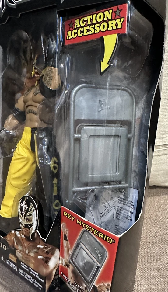 WWE Jakks Deluxe Aggression 20 REY MYSTERIO Action Figure w/ Face Print Chair  - Image 3 of 4