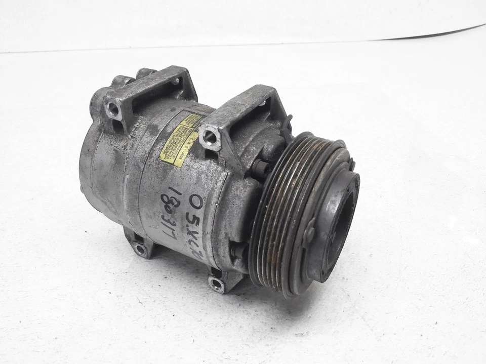 Bomba de compresor de aire acondicionado Volvo Xc70 2003-2007 + embrague 30742206 Foto 2 de 4