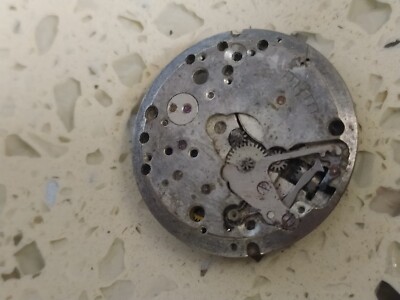 VINTAGE  CORTEBERT CAL. 665 INCOMPLETE  MOVEMENT FOR PARTS ONLY  USED