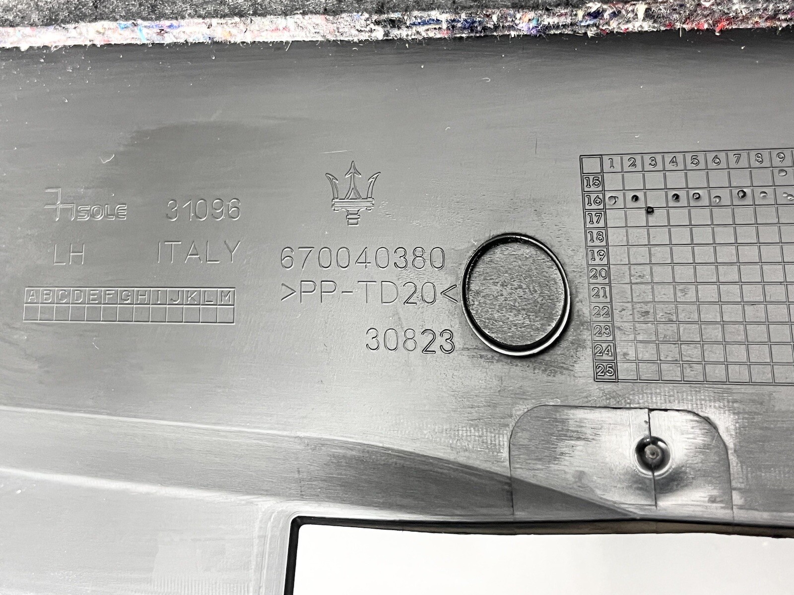 ⭐️2017-2020 MASERATI LEVANTE REAR LEFT C PILLAR LOWER QUARTER TRIM COVER PANEL
