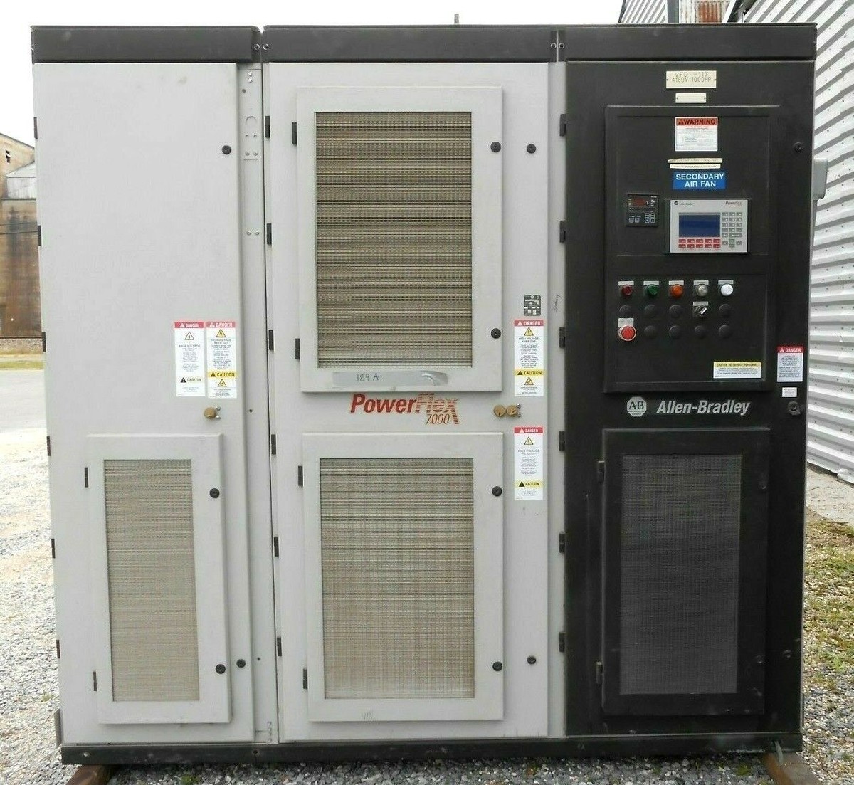 ALLEN BRADLEY 7000A-A140DED-RPDTD VARIABLE FREQUENCY VFD 5000 V