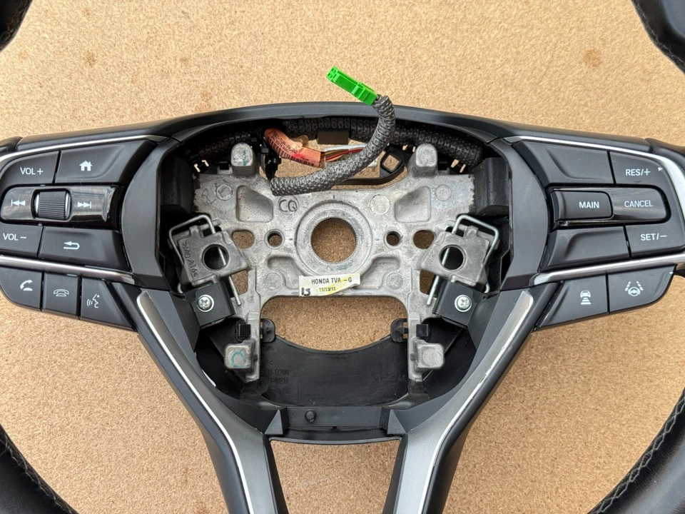 2018-2022 HONDA ACCORD STEERING WHEEL W/ RADIO & CRUISE CONTROL SWITCHES OEM - Image 4 of 4