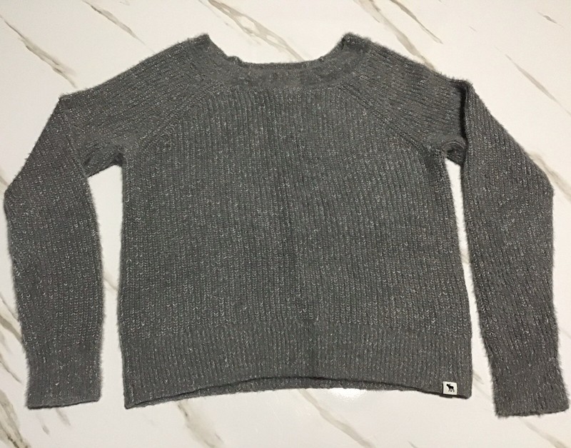 Abercrombie & Kids EUC Sweater Size 13/14