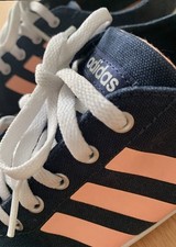 Adidas Damen Sneaker Gr. 38,5   Sehr gute Zustand, kaum getragen 