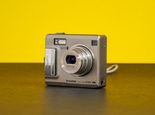 Fujifilm FinePix F450 5.2MP Digital Camera - READ DESCRIPTION