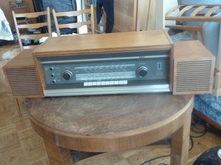 Tube Radio Tambour Studio 2650 AEG with Pair of Speakers