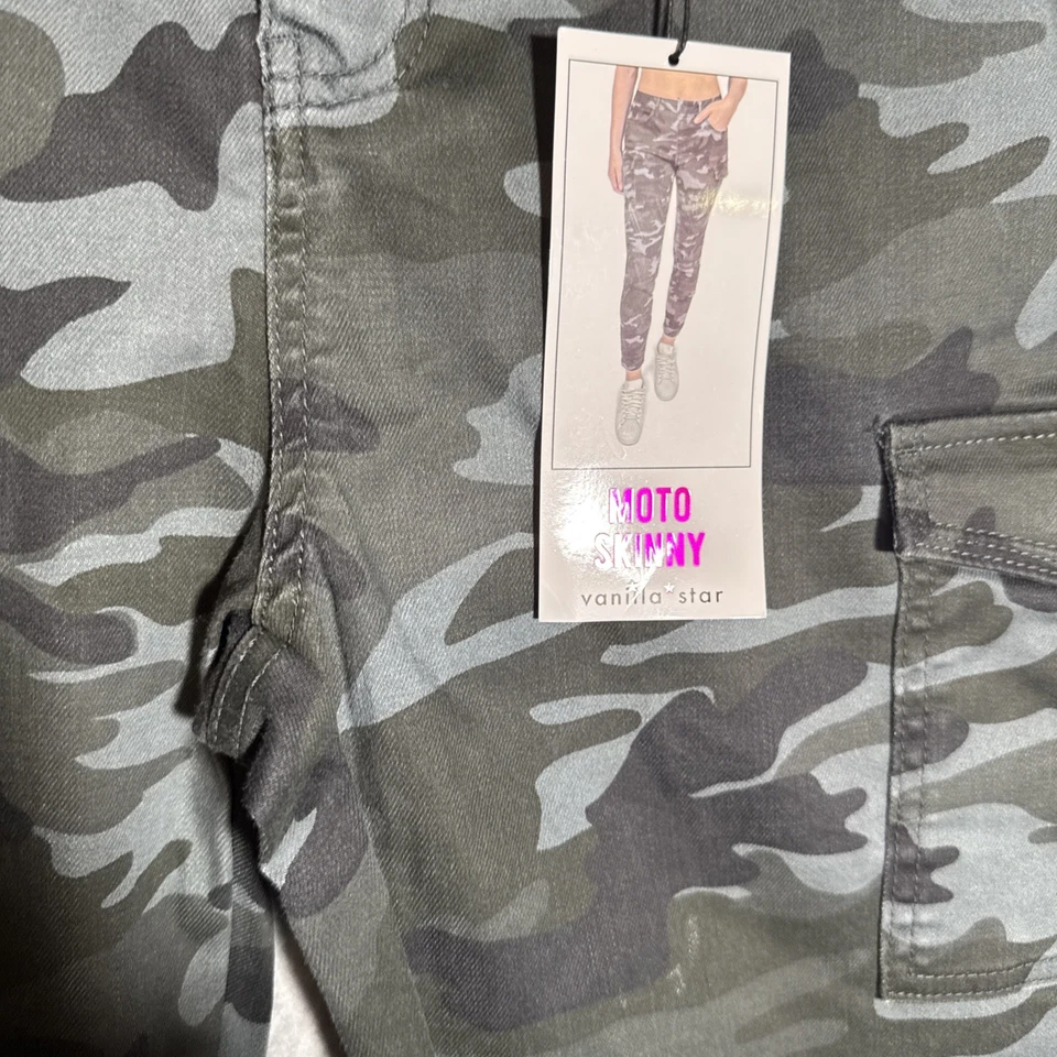 Womens Vanilla Star Camo Moto Skinny Pants Size Junior Large. NWT - Image 2 of 4