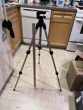 Quantaray QSX 2001 Lightweight Compact Tripod