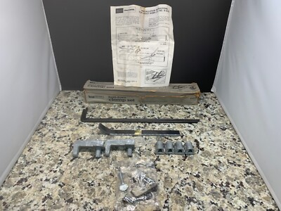Sears Craftsman Fence Hold Down Clamp Set For Radial & Table Saws 93230