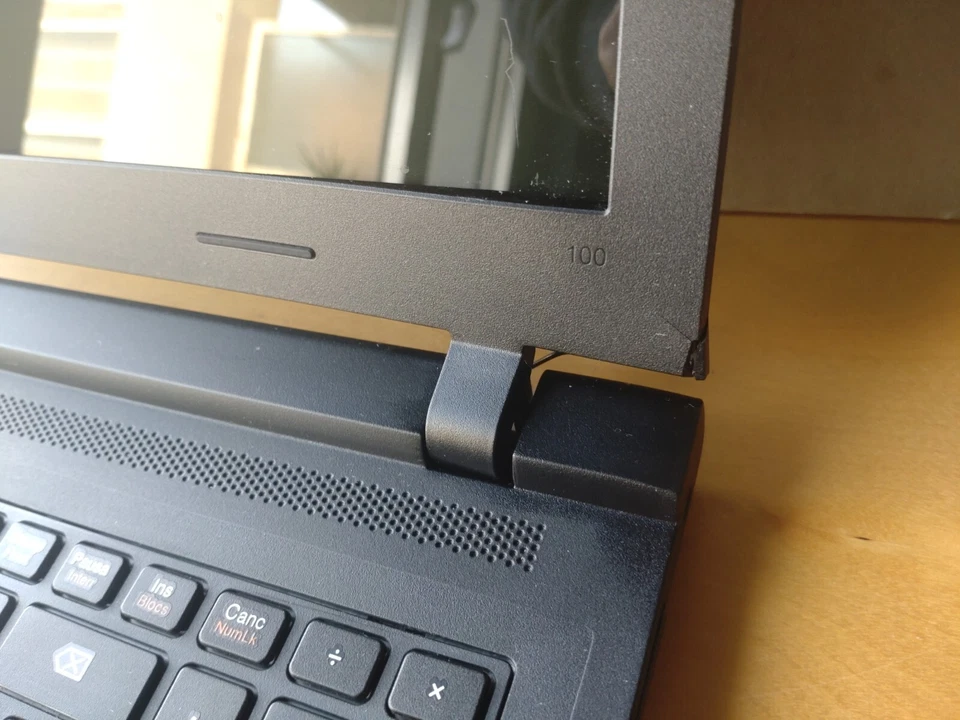 Portatile Lenovo Ideapad Windows 10 250 Gb ssd Ram 16 Gb - Immagine 2 di 4