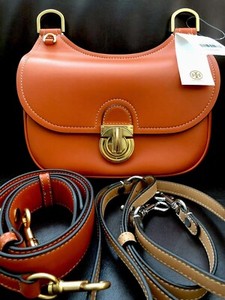 tory burch james saddle bolsa