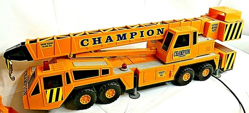 Vintage Crane Truck Toy 1997 Funrise crane Champion Construction w. accessories - Picture 5 of 12