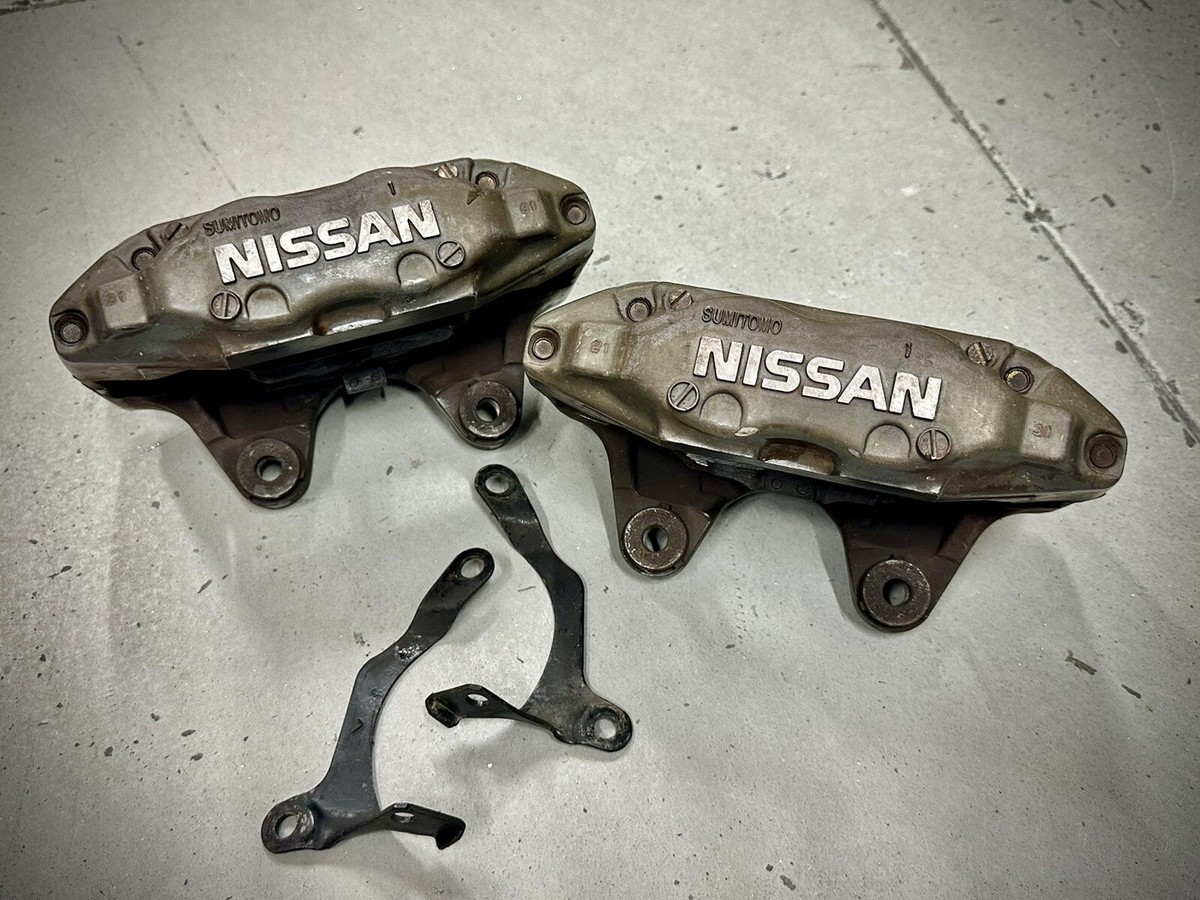 NISSAN フロントブレーキキャリパー 赤 GTR32 O/H済み R32 Skyline GTR Front Brake Caliper Set :::: BNR32 :: Left And