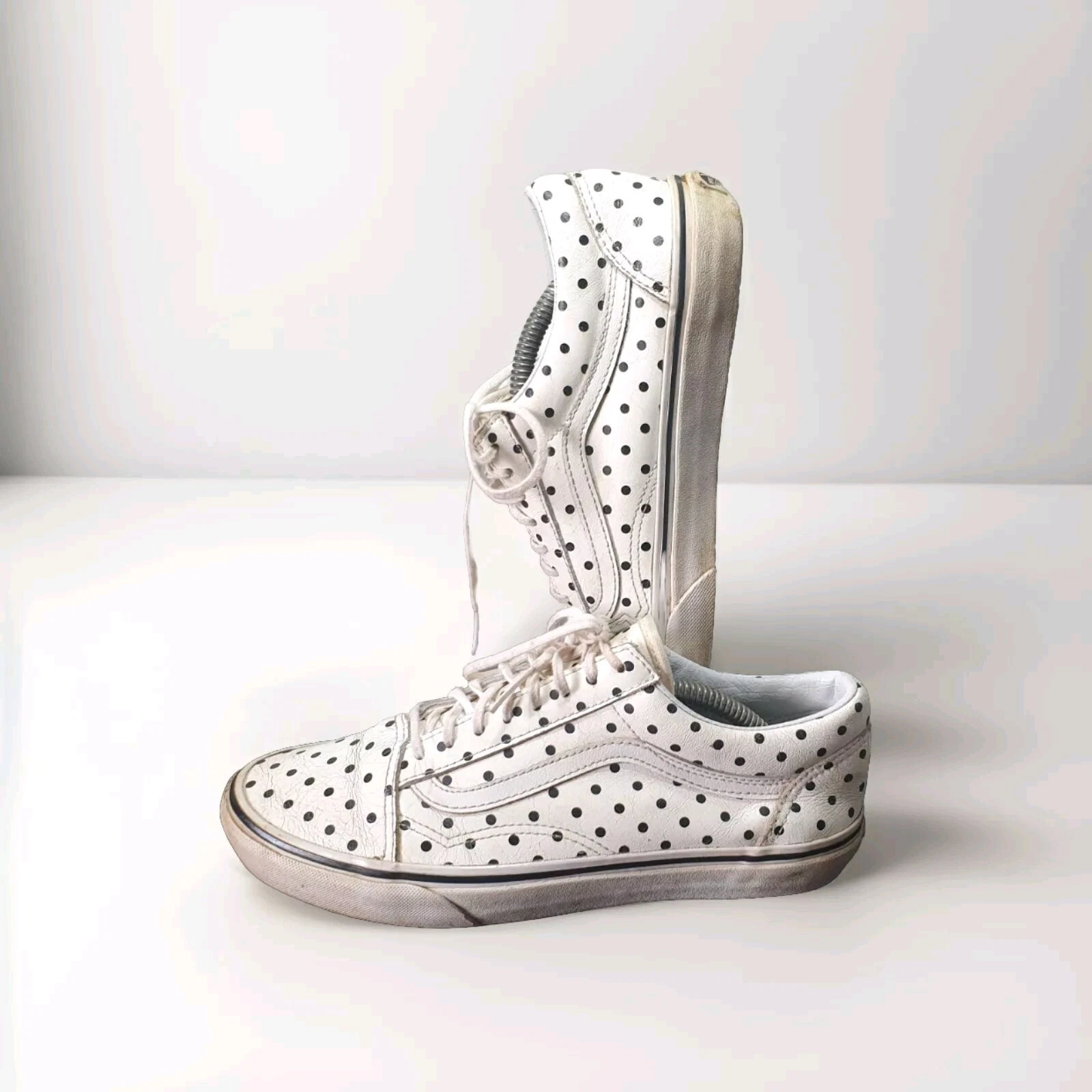 VANS Off The Wall Polka Dot Trainers UK 6.5 White Leather Good U Con.