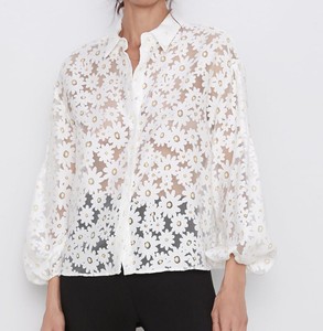 camiseta transparente zara