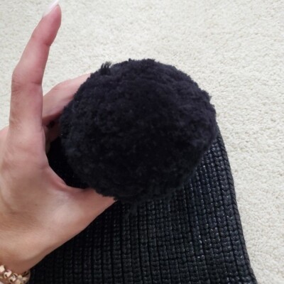 Lululemon All That Shimmers Toque Wool Beanie Winter Pompom  display picture 3