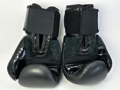 π₯ TITLE BLACK Blitz Fit 14 oz Boxing Gloves β Great Condition π€ - Picture 2 of 6
