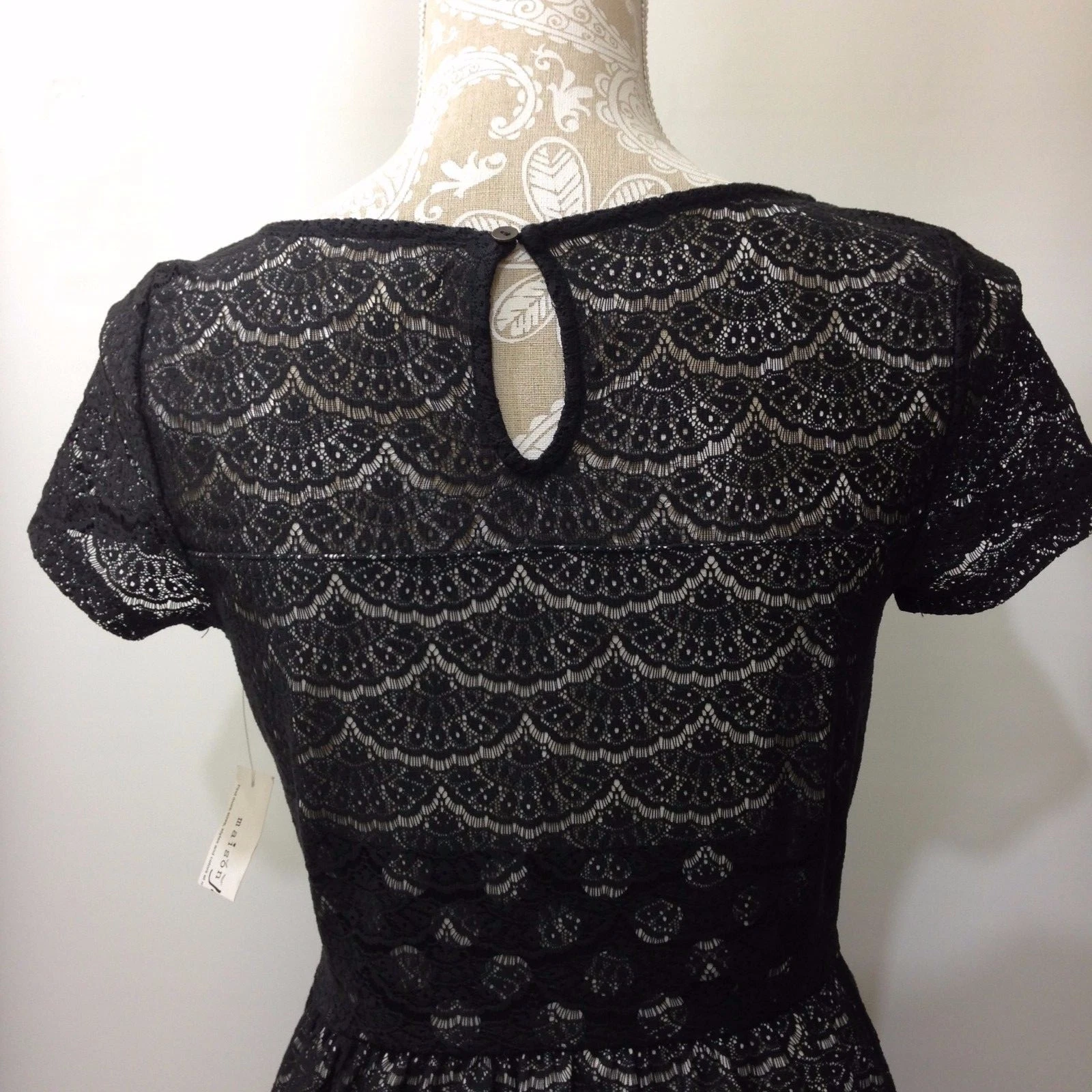 VETEMENTS Abito Maison Jules donna S nero pizzo sovrapposizione cappuccio manica orlo a pois strega