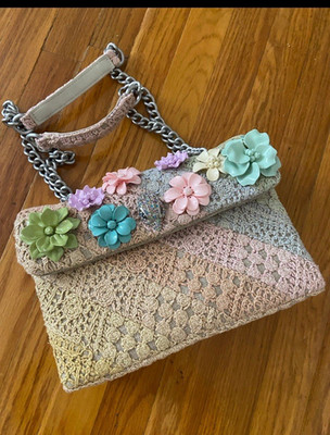 Kurt Geiger Kensington Floral Shoulder Bag Chain Strap Magnetic Closure Silver