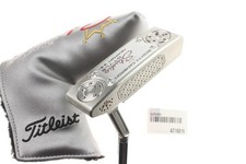 Scotty Cameron Studio Style Newport 2.5 Plus 2025 Golf Club Mens RH Putter